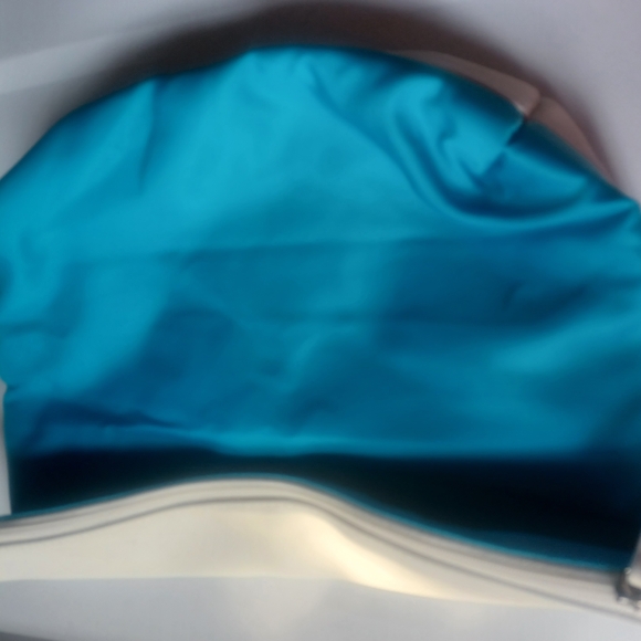 Thermal Make Up Bag Uriage Eau Thermale - Picture 4 of 8